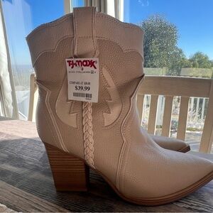 MIA Cream Heeled Western Boots